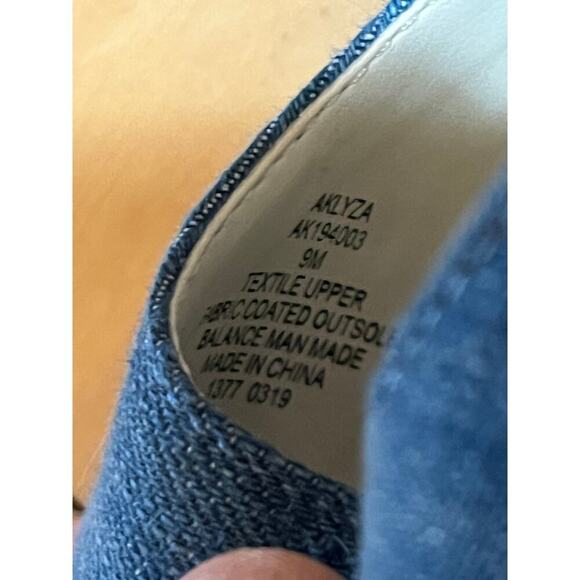 Anne Klein Denim Peep Toe Cork Heels - Women's Size 9M - Picture 7 of 7